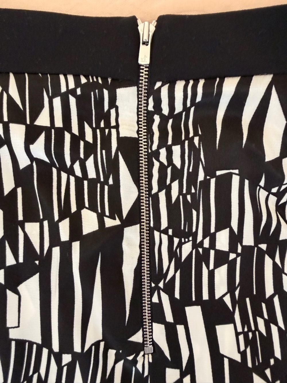 Sandro Black & White Geometric Flared Skirt - Picture 5 of 6